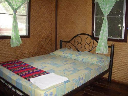 Save Bungalows Тау Экстерьер фото