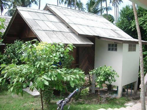 Save Bungalows Тау Экстерьер фото